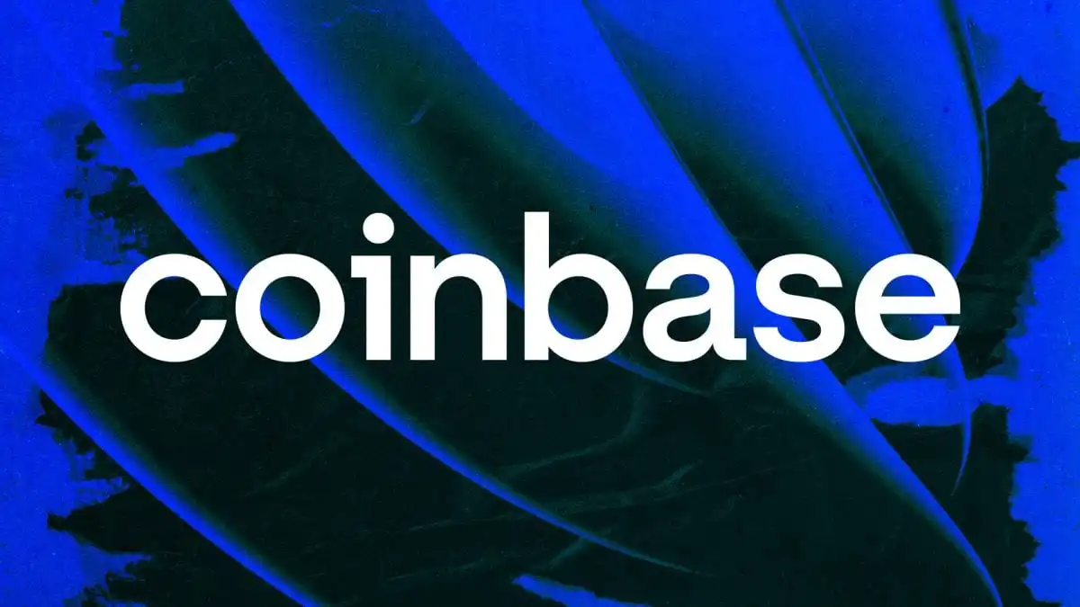 Coinbase and American Express Launch a Bitcoin Rewards Card — Revolutionary or Risky?
